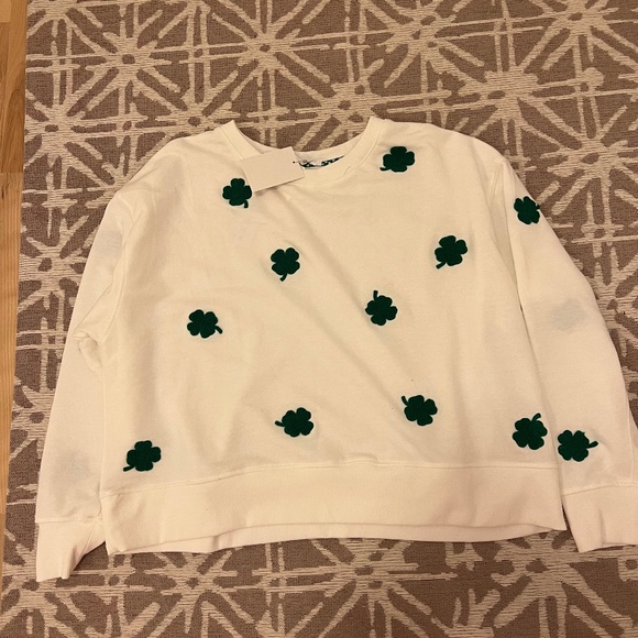 Shamrock sweatshirt - Picture 1 of 5
